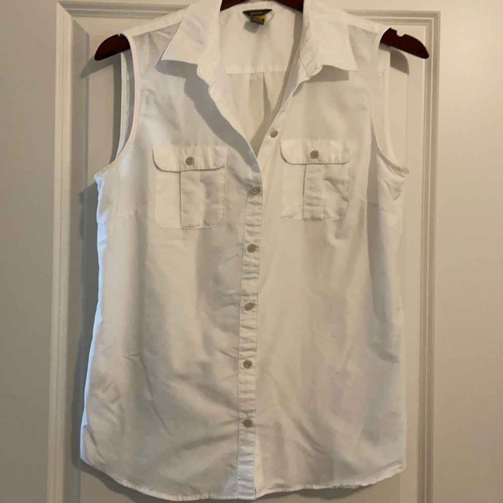 Eddie Bauer. Medium tank top. Very light weight
